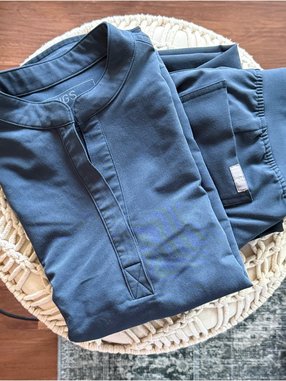 Figs Women’s Navy Scrub Set